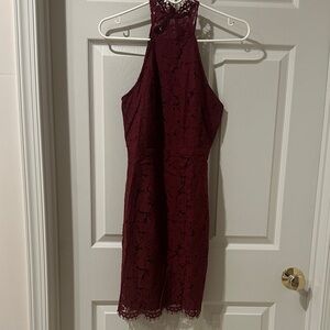 Elegant Backless Burgundy Lace Dress